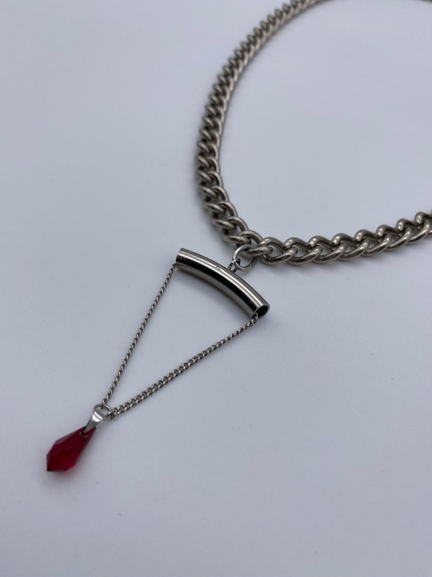 Triangle chain necklace