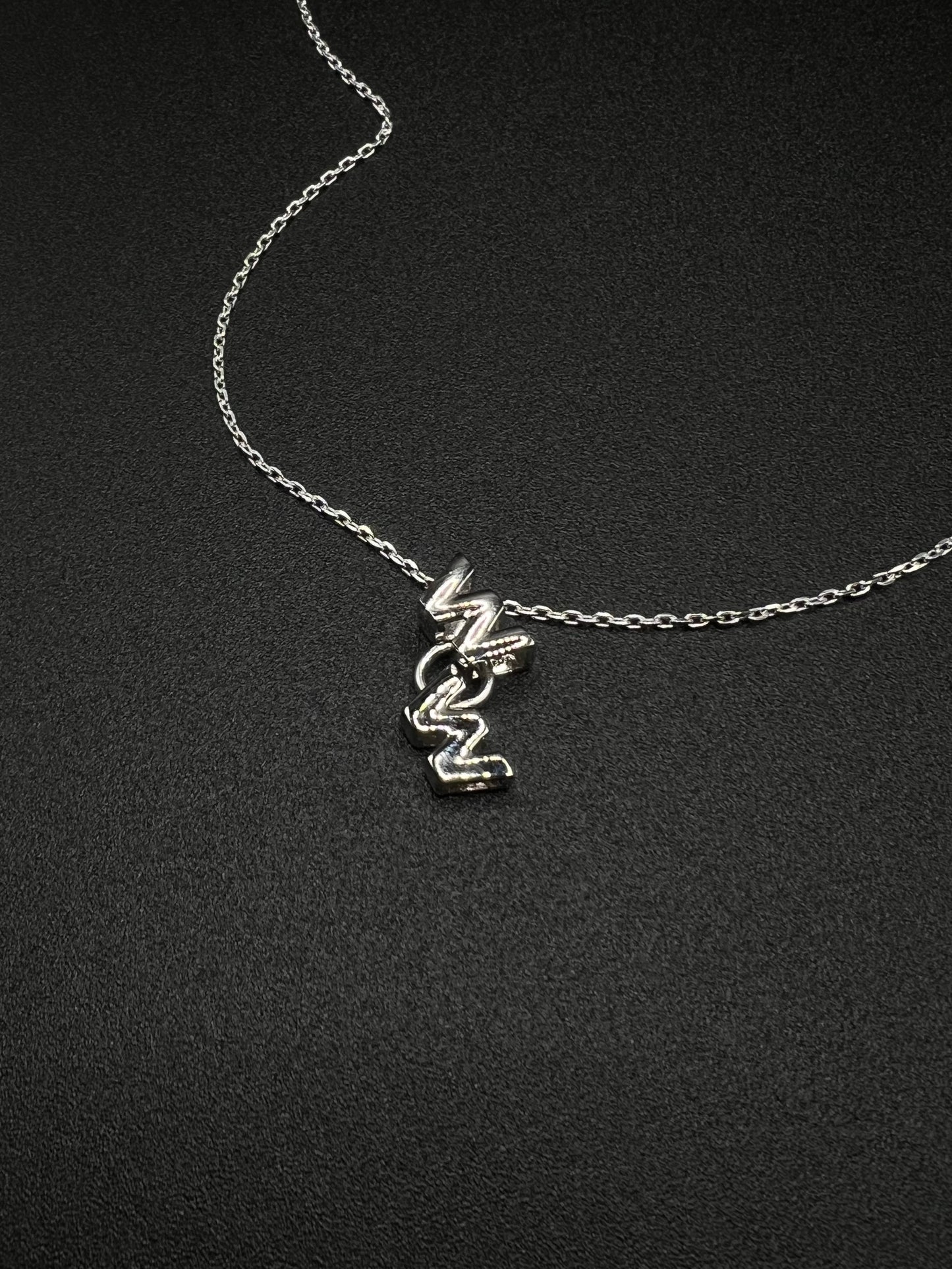 Initial "WW" necklace -silver925