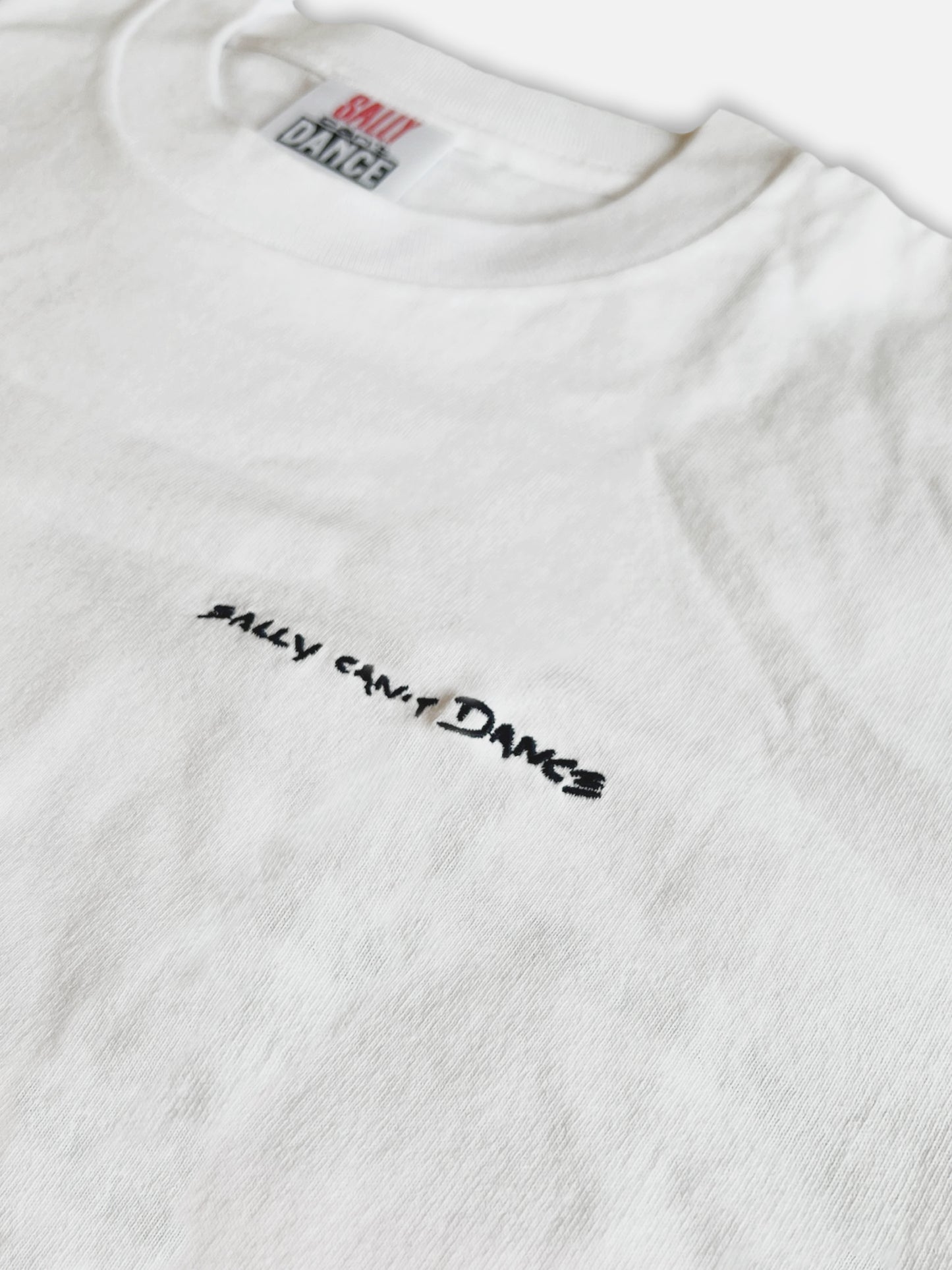 SALLY CAN'T DANCE S/S T-shirts Shark Face White