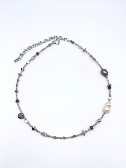 Multi-bead necklace - BK