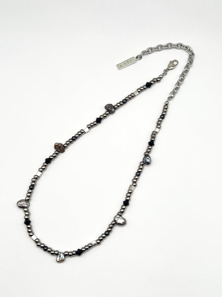 Glass bead pearl mix necklace - BK