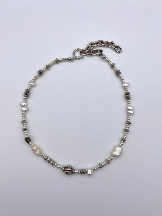 Pearl mix necklace