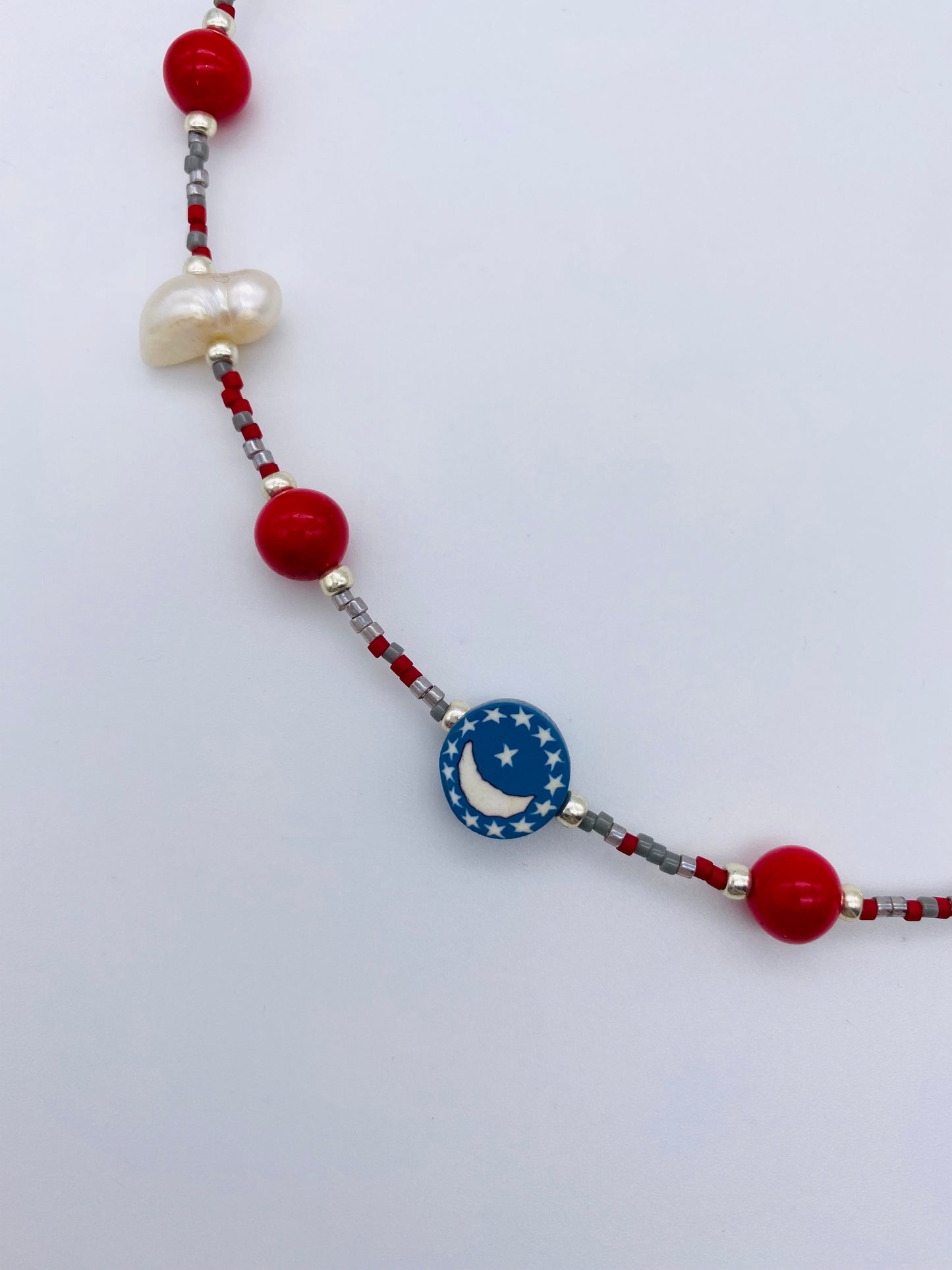 Motif-bead necklace