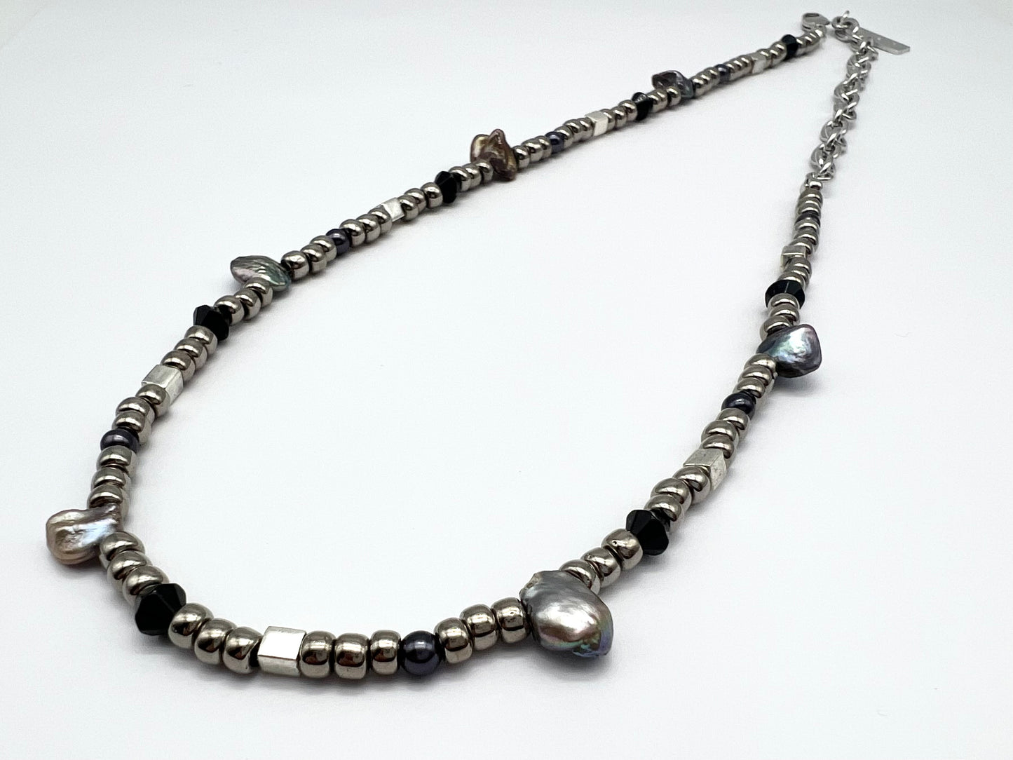 Glass bead pearl mix necklace - BK