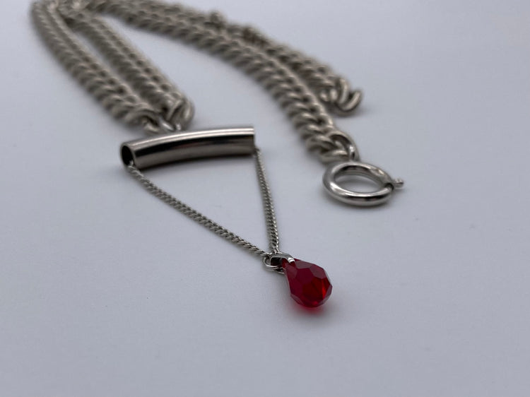 Triangle chain necklace