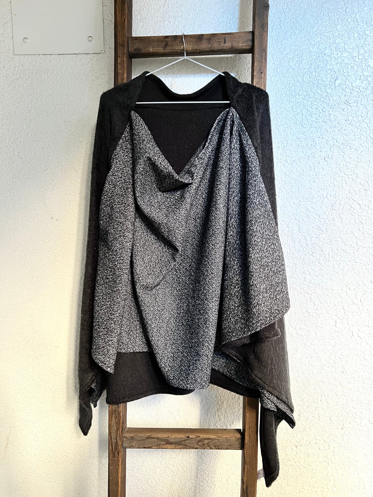 Combination black scarf - large A